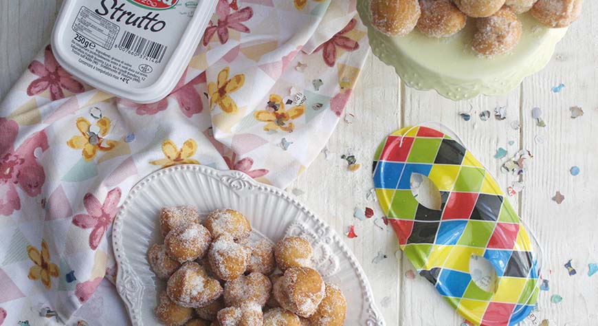 Castagnole ricotta e cocco