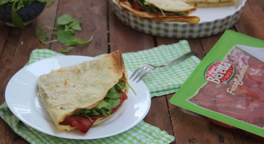 Crespelle salate con rucola e bresaola