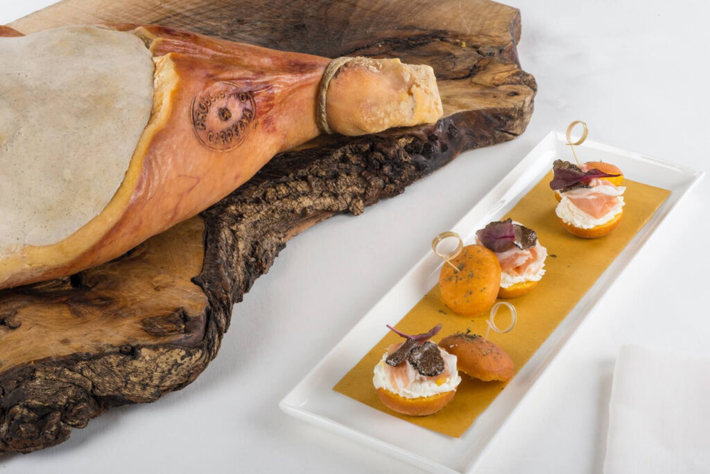 Krapfen salato con crema di ricotta di bufala