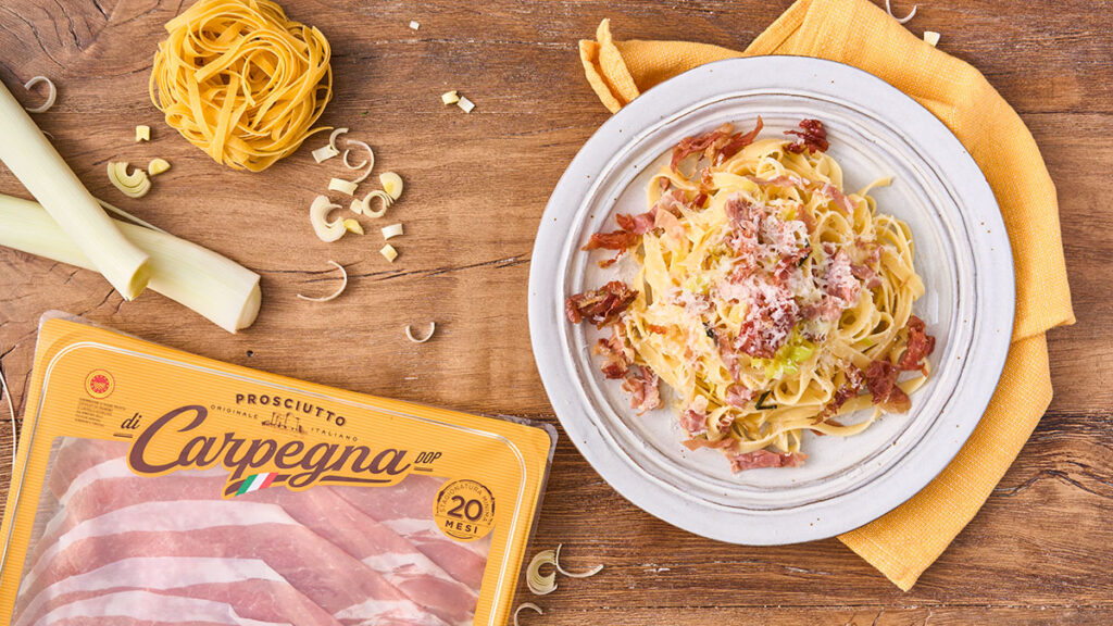 Tagliatelle con Prosciutto di Carpegna DOP e porri