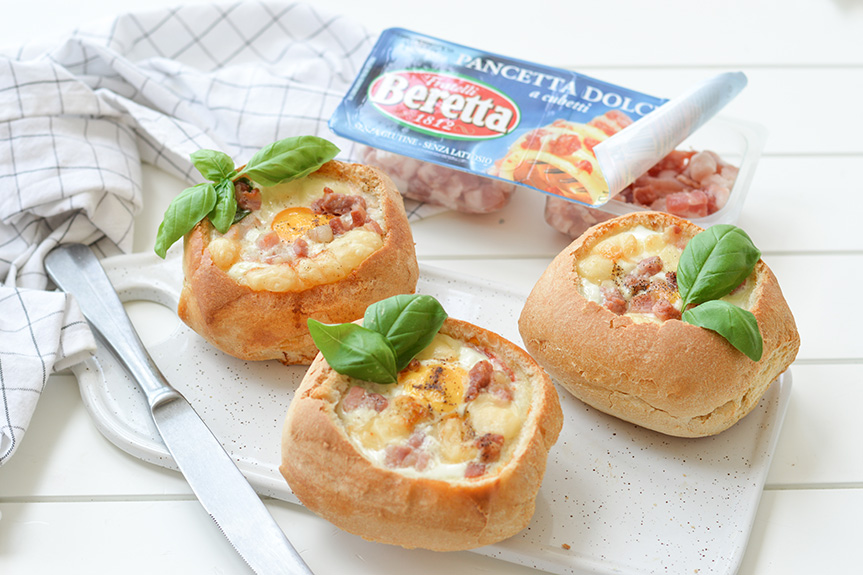 Cestini di pane ripieni al forno