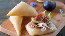 Straccetti fritti con prosciutto crudo e fichi