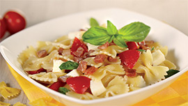 Farfalle con crudo e mozzarella