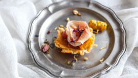 cestino crudo e fichi d'india