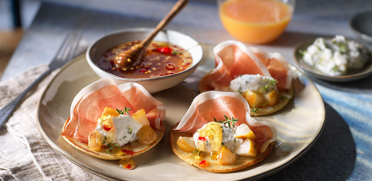 PANCAKE SALATI CON PROSCIUTTO CRUDO FRESCA SALUMERIA