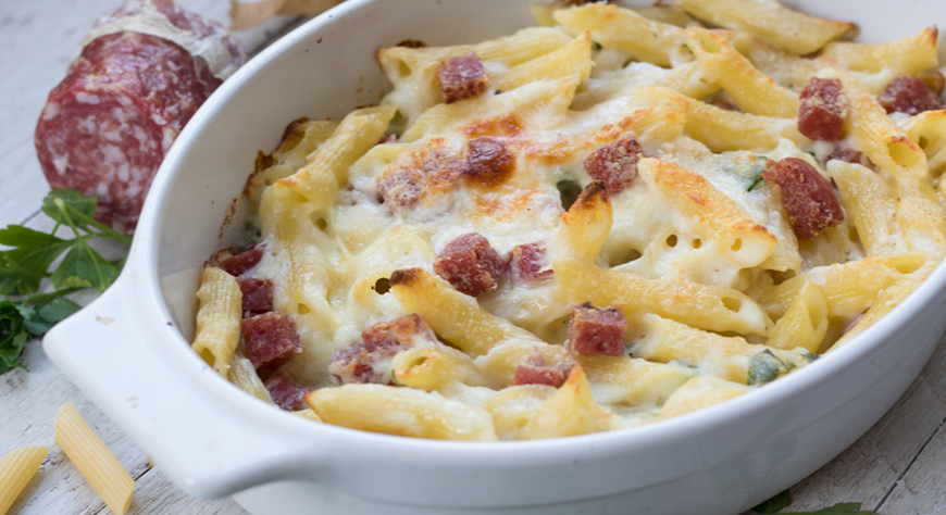 Pasta al forno con provola e salame