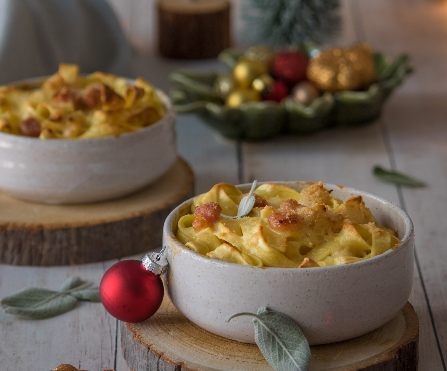 Sformatini di tagliatelle con pancetta e cavolfiore