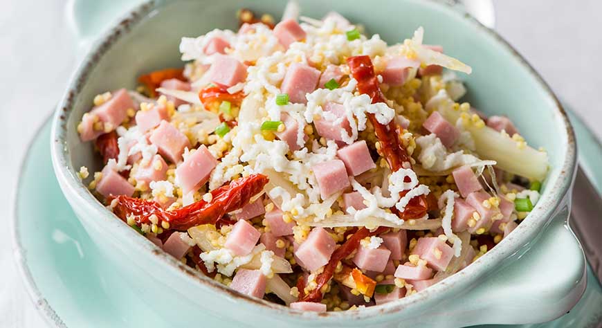 Insalatone di Miglio, con pomodori secchi a julienne e Cotto a cubetti Beretta
