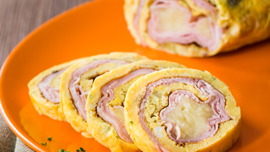 Involtino di frittata con prosciutto cotto