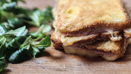 Involtino toast di cotto e leerdameer 
